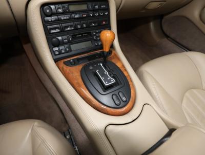 2000 Jaguar XK-Series