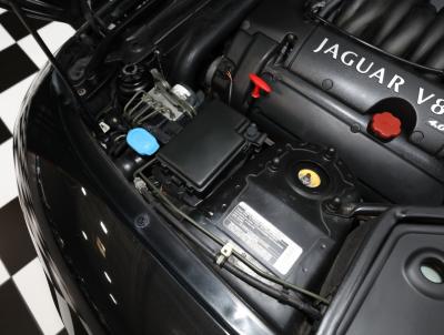 2000 Jaguar XK-Series