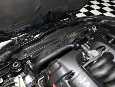 2000 Jaguar XK-Series