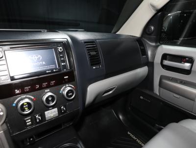2016 Toyota Sequoia