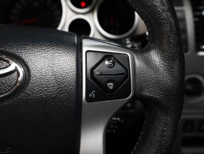 2016 Toyota Sequoia