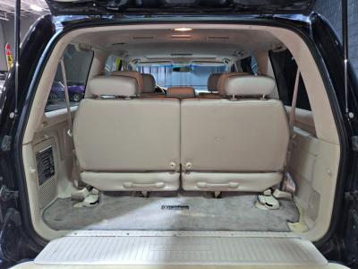2004 Lexus LX 470