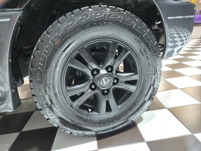 2004 Lexus LX 470