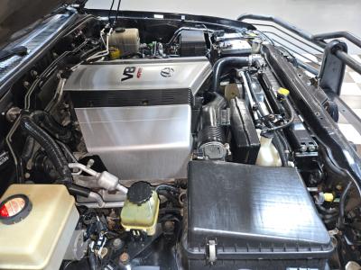 2004 Lexus LX 470