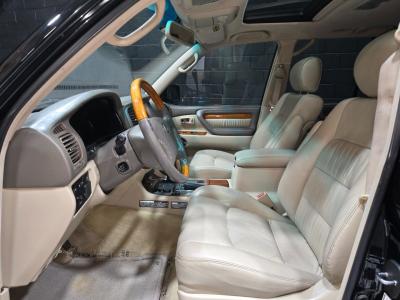 2004 Lexus LX 470