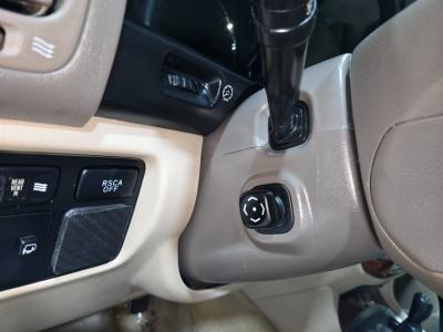 2004 Lexus LX 470