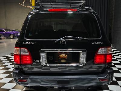 2004 Lexus LX 470