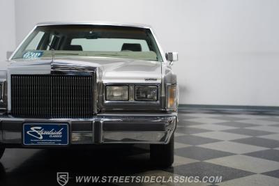 1988 Lincoln Town Car Signature Series