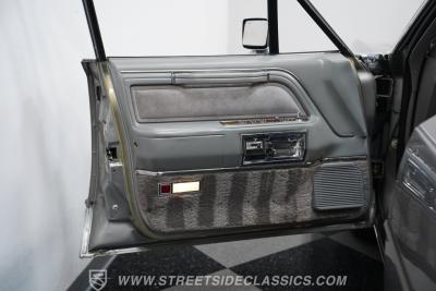 1988 Lincoln Town Car Signature Series