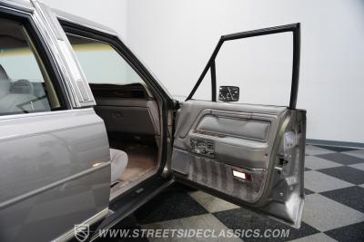 1988 Lincoln Town Car Signature Series