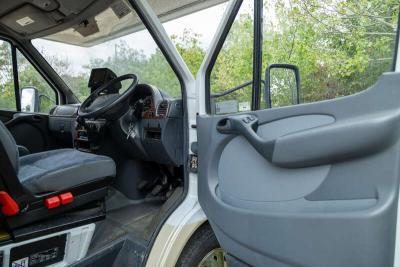 2004 Mercedes - Benz Sprinter