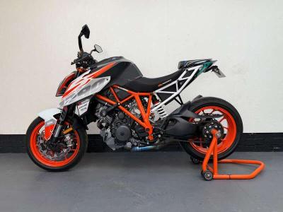2018 KTM 1290 SUPER DUKE R