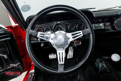1965 Ford Mustang Restomod