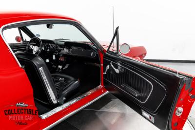 1965 Ford Mustang Restomod