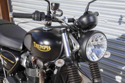 2021 Triumph BONNEVILLE STREET TWIN GOLD LINE