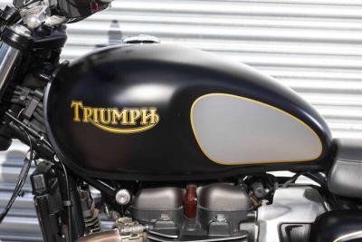 2021 Triumph BONNEVILLE STREET TWIN GOLD LINE