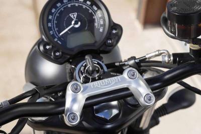 2021 Triumph BONNEVILLE STREET TWIN GOLD LINE