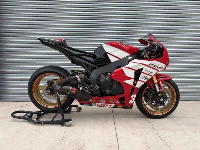 2010 Honda CBR1000RR FIREBLADE SUPERSTOCK RACE BIKE