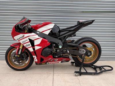 2010 Honda CBR1000RR FIREBLADE SUPERSTOCK RACE BIKE