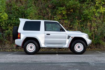 1999 Mitsubishi PAJERO