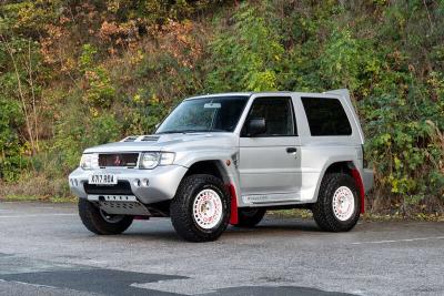 1999 Mitsubishi PAJERO