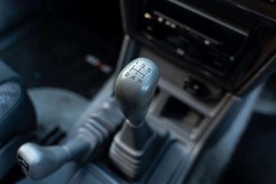 1999 Mitsubishi PAJERO