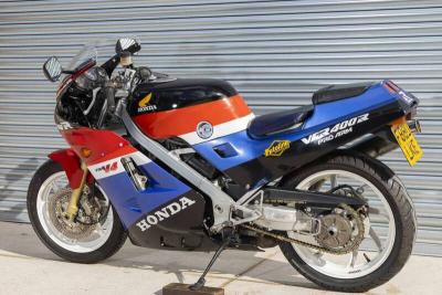 1988 Honda VFR400R