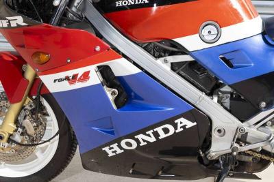 1988 Honda VFR400R