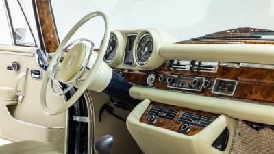 1971 Mercedes - Benz 280 SE 3.5 Coupe