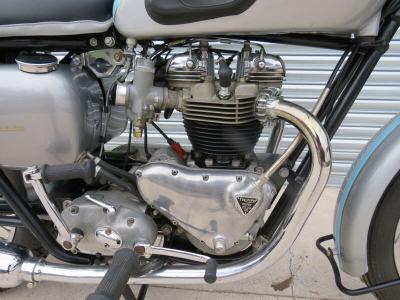 1961 Triumph T120R BONNEVILLE