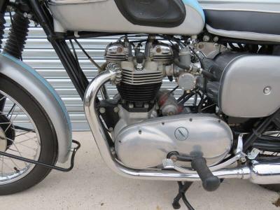 1961 Triumph T120R BONNEVILLE