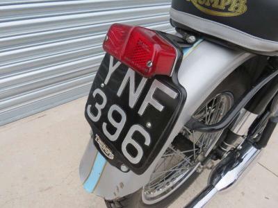 1961 Triumph T120R BONNEVILLE