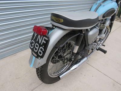 1961 Triumph T120R BONNEVILLE