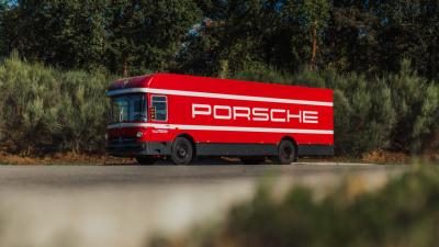 1974 Mercedes - Benz O 317 Porsche Renntransporter Tribute