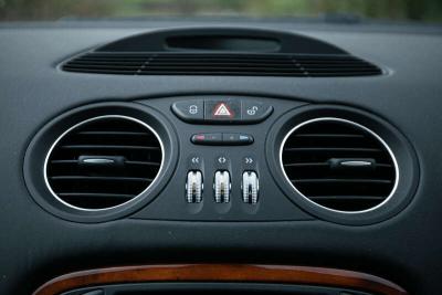 2004 Mercedes - Benz SL500