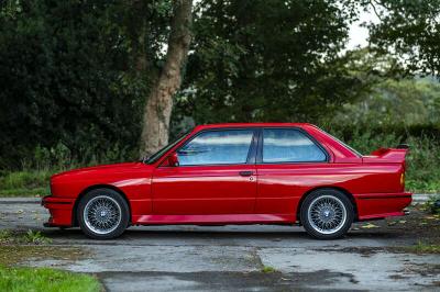 1990 BMW 3-SERIES