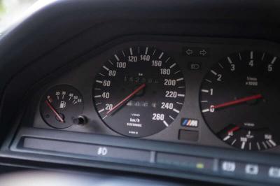 1990 BMW 3-SERIES
