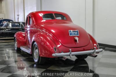 1939 Ford Deluxe Coupe