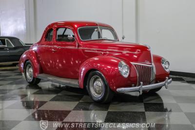 1939 Ford Deluxe Coupe