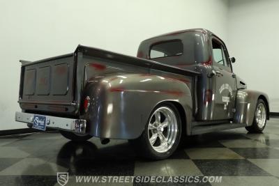 1949 Ford F-1 Restomod