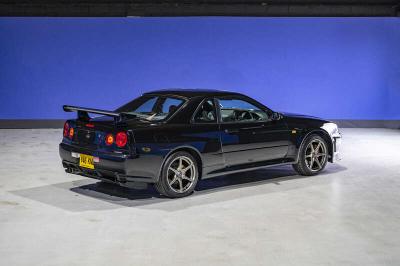 2001 Nissan SKYLINE GT-R