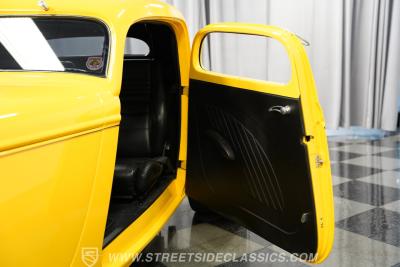 1934 Ford 3-Window Streetrod