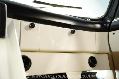 1953 Ford F-100 LS3 Restomod