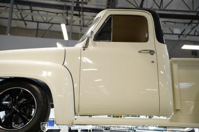 1953 Ford F-100 LS3 Restomod