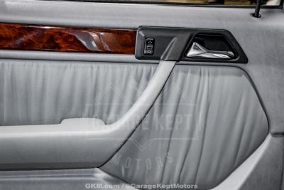 1992 Mercedes - Benz 500-Class
