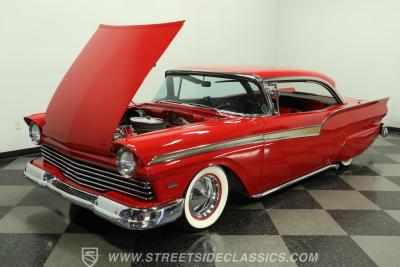 1957 Ford Fairlane 500 Club Victoria