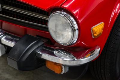 1976 Triumph TR6 upgraded 5 speed