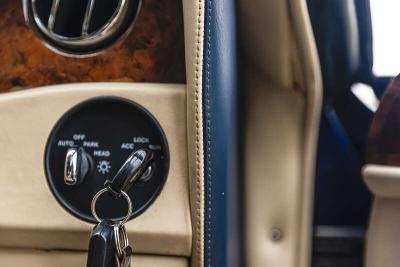 2001 Bentley AZURE