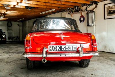 1967 MG B Roadster