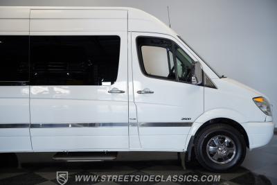 2011 Mercedes - Benz Sprinter 2500 Limousine